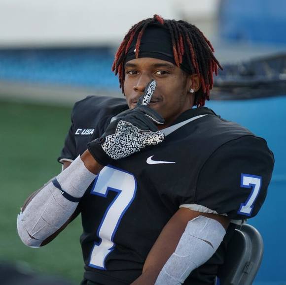 Jordan Chisolm - Poshmark Profile Picture of Jordan Chisolm (@jordanchisolm) on Poshmark