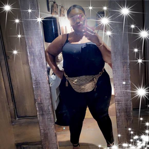 Profile Picture of Kay Nunally (@kay2888) on Poshmark