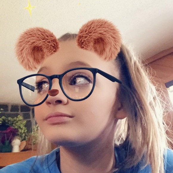 Profile Picture of Annie Cockerham (@anniekay642) on Poshmark