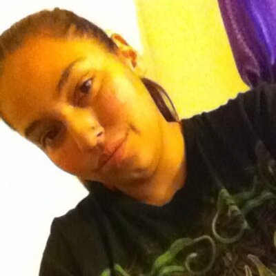 Profile Picture of Rosa Miranda (@CHowMuchILuvU) on Twitter