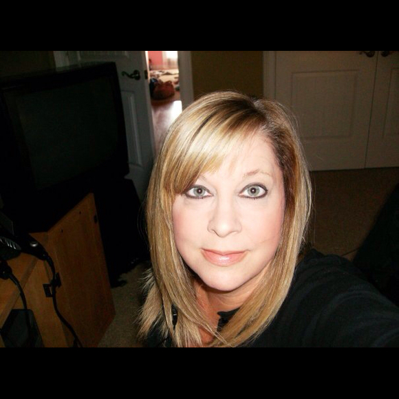 Profile Picture of Michelle-ricky Summers (@mnsummers) on Poshmark