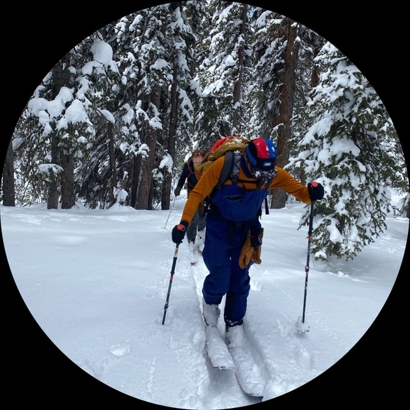 Profile Picture of Chris Tenerowicz (@christenerowicz) on Poshmark