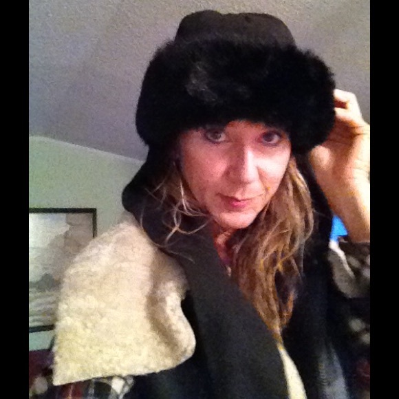 Profile Picture of Mary Dosek (@maryfdosek) on Poshmark