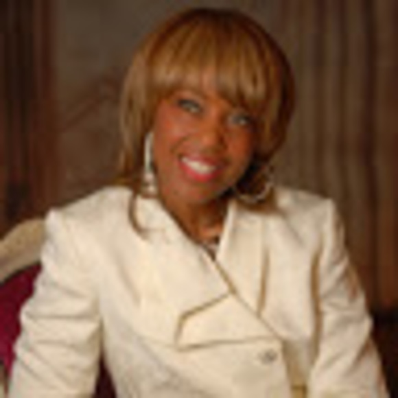 Profile Picture of Kathy Horry (@kathy_horry) on Poshmark