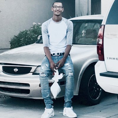 Profile Picture of . (@_DavidPippen) on Twitter