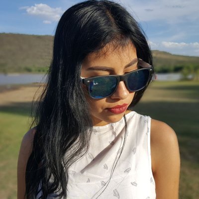 Profile Picture of Xochitl Navarro 🌺 (@puga_xochitl) on Twitter