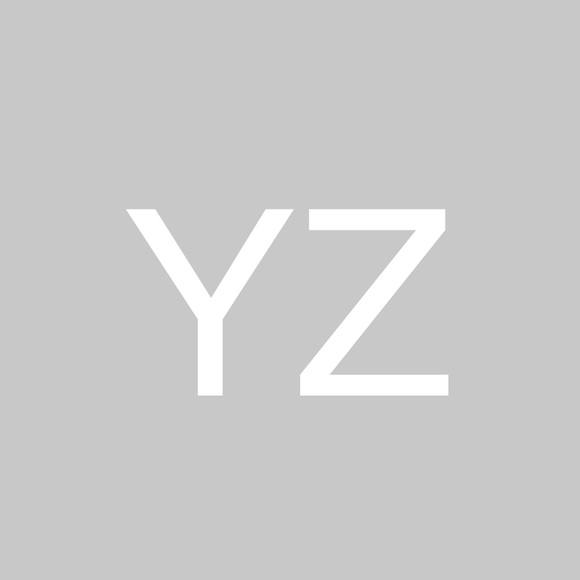 Profile Picture of Yang Zheng (@ptyzheng) on Poshmark