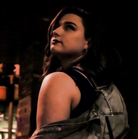 Profile Picture of Madison Pryor (@madisonpryor) on Poshmark