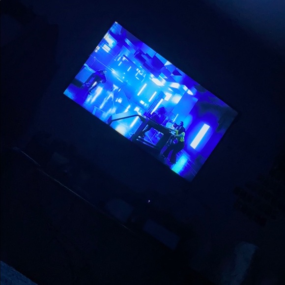 Profile Picture of Destiny Cordova (@dezmartinez203) on Poshmark