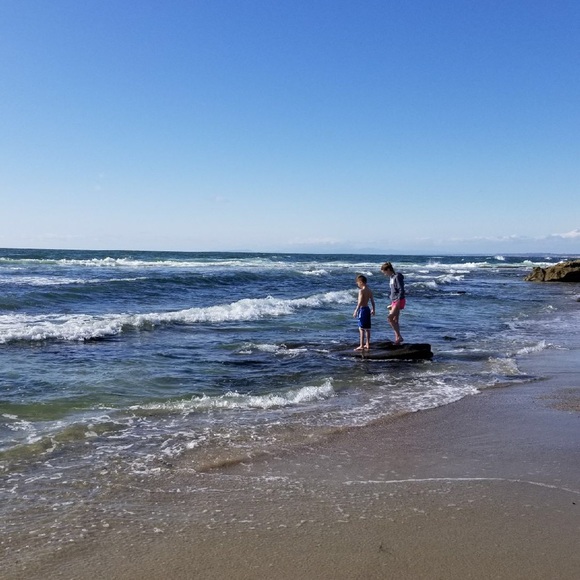 Profile Picture of Natalie Darsow (@nataliedarsow) on Poshmark