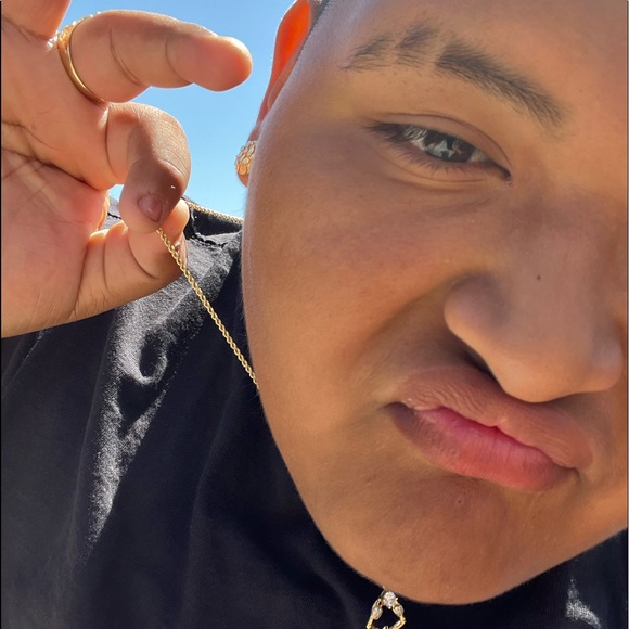 Profile Picture of Jesse Joya (@jessejoya) on Poshmark