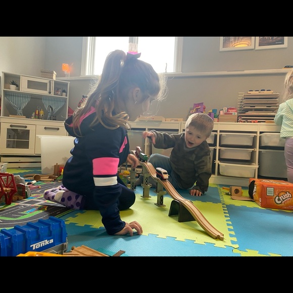 Profile Picture of Andrea Conrod (@aaaconnn) on Poshmark