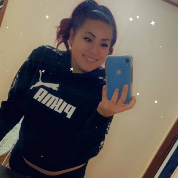 Cynthia Renovato - Poshmark Profile Picture of Cynthia Renovato (@lalyaaron85) on Poshmark