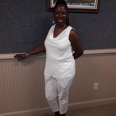Profile Picture of Delphine Williams (@delphinewillia6) on Twitter