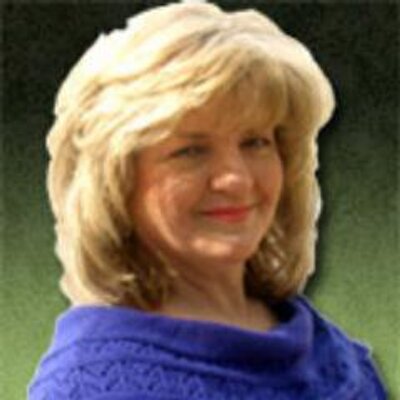Profile Picture of Eileen O'Connor (@ecowrites) on Twitter