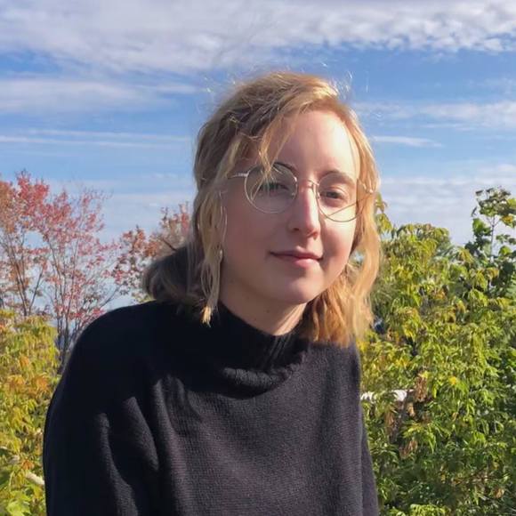 Profile Picture of Cecilia Gillis (@ceciliagillis20) on Poshmark