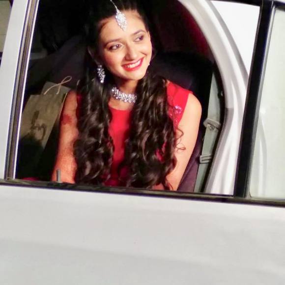 Profile Picture of Anupama Shah (@anupamabajaj17) on Poshmark
