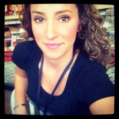 Profile Picture of Beth (@elizabethhunt88) on Twitter