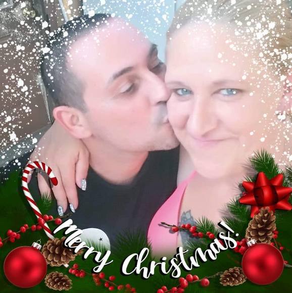 Profile Picture of Lisa Card (@lisa_card) on Poshmark