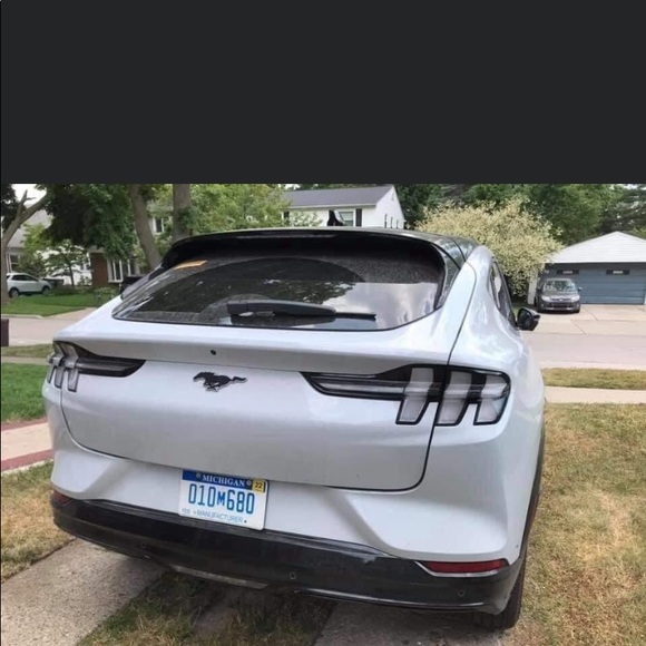 Profile Picture of Jorge Gonzalez (@pmbjr1400) on Poshmark