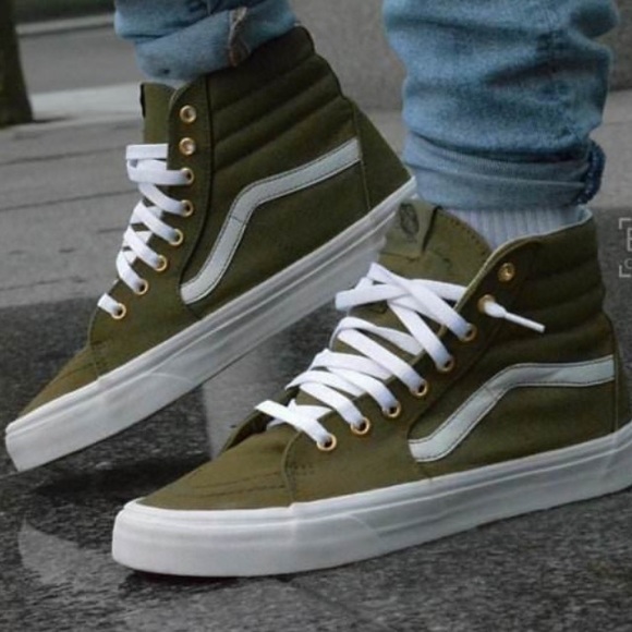 Profile Picture of Jeremy Dooley (@123dooley) on Poshmark