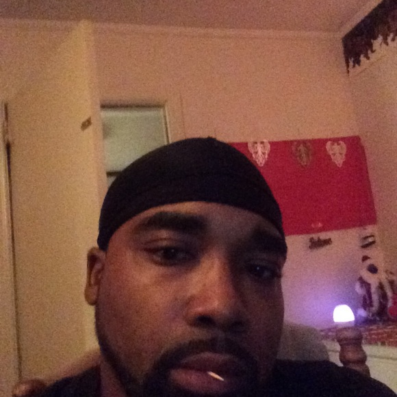 Profile Picture of Jerrece Robinson (@jerrece) on Poshmark