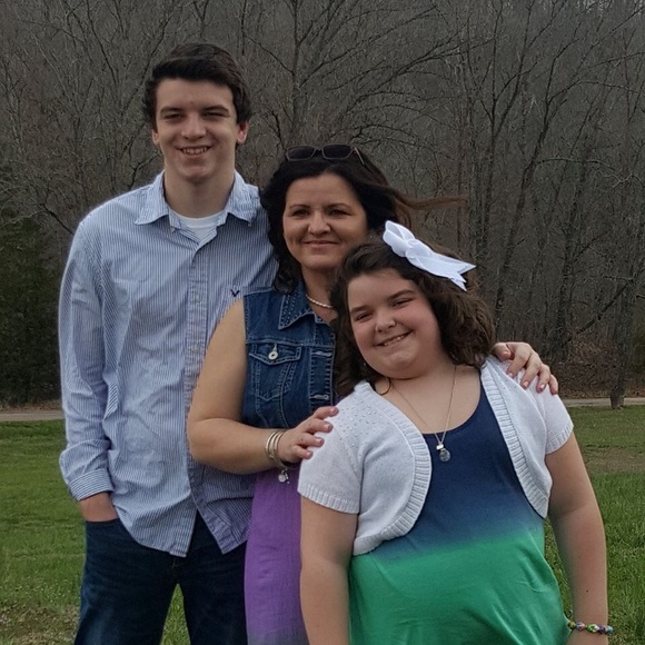 Profile Picture of Jennifer Hamby (@jennyhamby25) on Poshmark