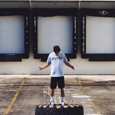 Profile Picture of Sam Tovar (@SammTovarr) on Twitter