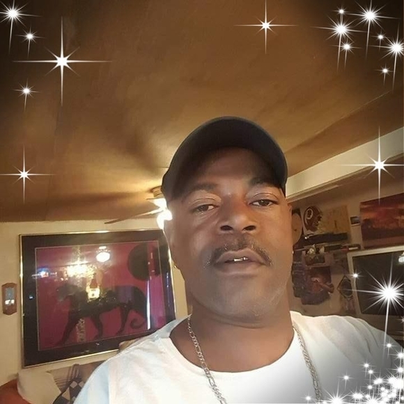 Profile Picture of Clinton Thomas (@redskins358) on Poshmark