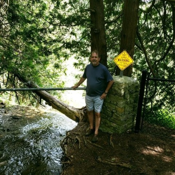 Profile Picture of Tony Hirdes (@gemsbok54) on Poshmark