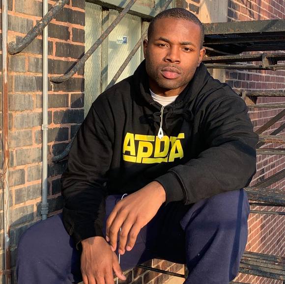 Profile Picture of Donnell Fields (@twoletterzmusic) on Poshmark