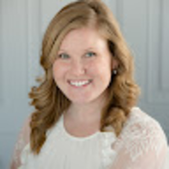 Taylor Brenneman - Poshmark Profile Picture of Taylor Brenneman (@taylorbrenne484) on Poshmark