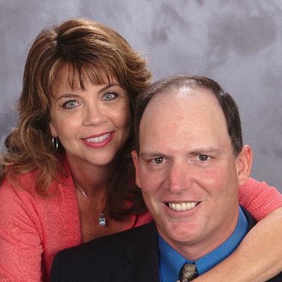 Profile Picture of Linda & Robby Adams TEAM ADAMS (@ASureSale) on Twitter