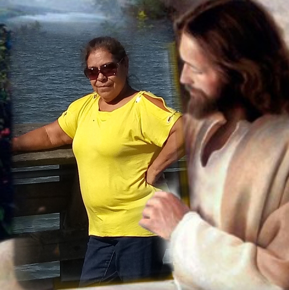 Profile Picture of Graciela Campos (@mariacampos3) on Poshmark