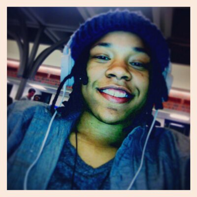 Profile Picture of Ray Andrews (@remember_reez) on Twitter