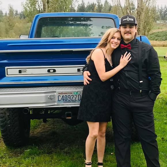 Profile Picture of Allison Dofelmier (@adofelmier) on Poshmark