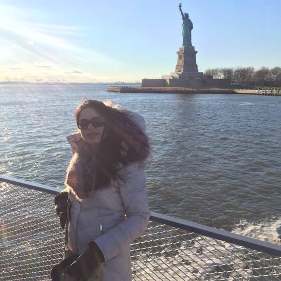 Profile Picture of Tayebeh Monfared (@tarshadi) on Poshmark