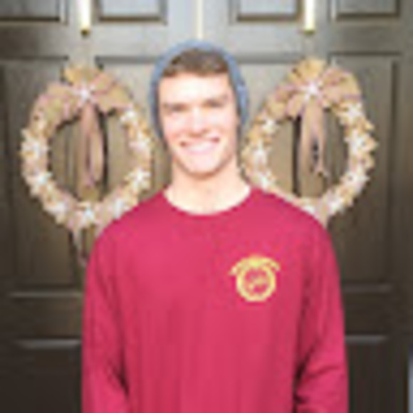 Profile Picture of Benjamin Carr (@benjamintcarr) on Poshmark