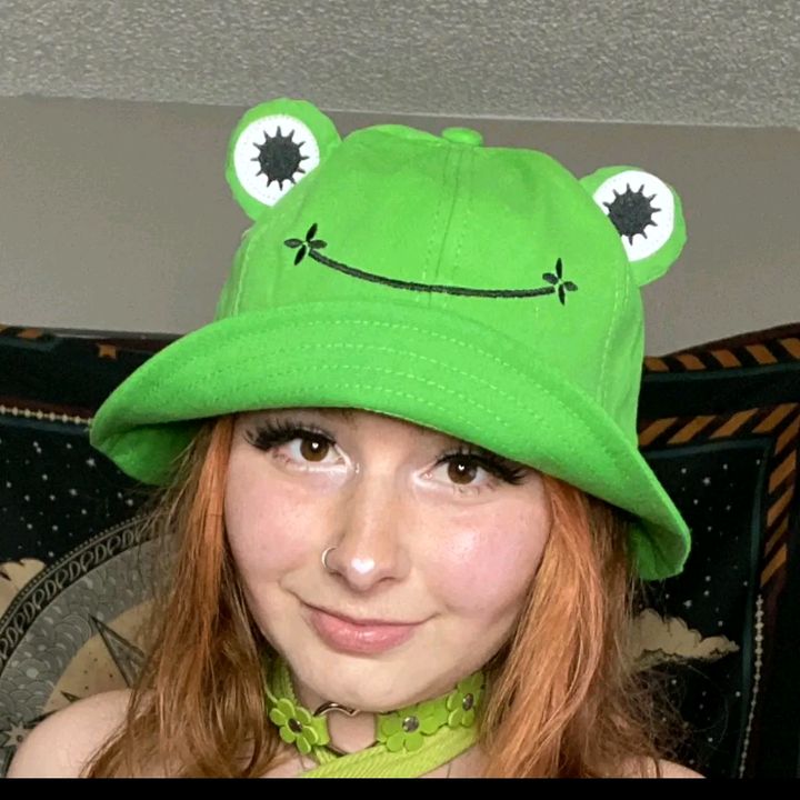 Profile Picture of Marki Spark (@_sparky.social) on Tiktok