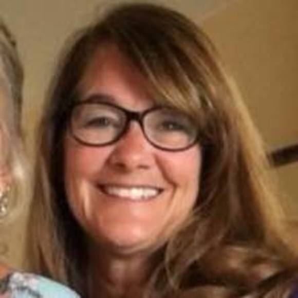 Profile Picture of Jenifer Schultz (@jennarie47) on Poshmark