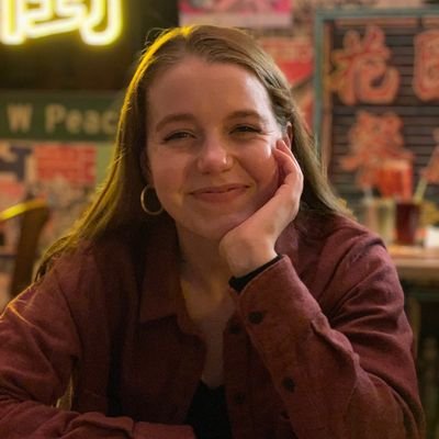 Profile Picture of Devon Hales Appreciation Society (@DevonSociety) on Twitter