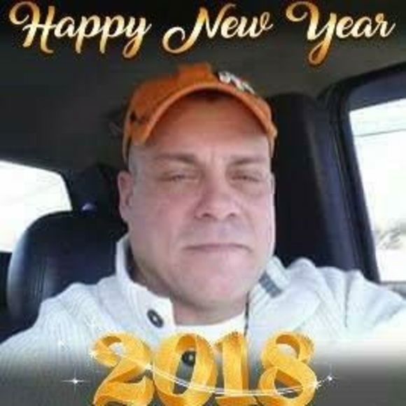 Profile Picture of Steven Devillier (@stevendevillier) on Poshmark