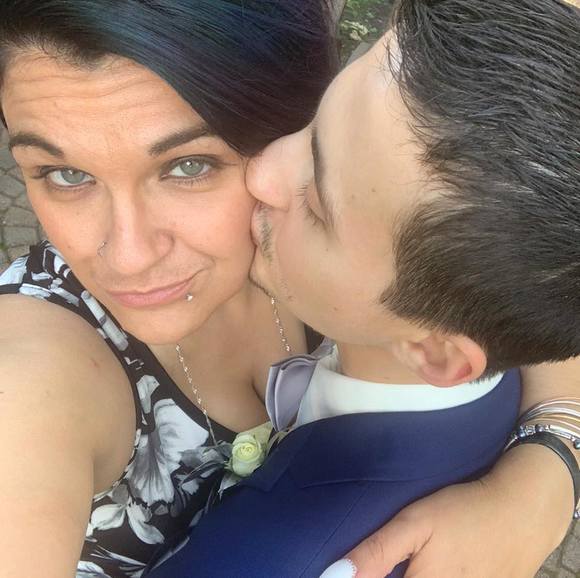 Profile Picture of Merissa Fularz (@fularzm0809) on Poshmark