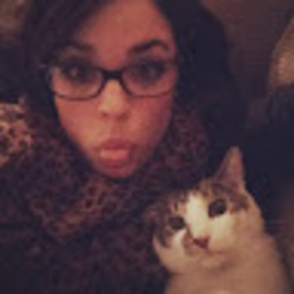 Profile Picture of Michelle Bobka (@michellex315) on Poshmark