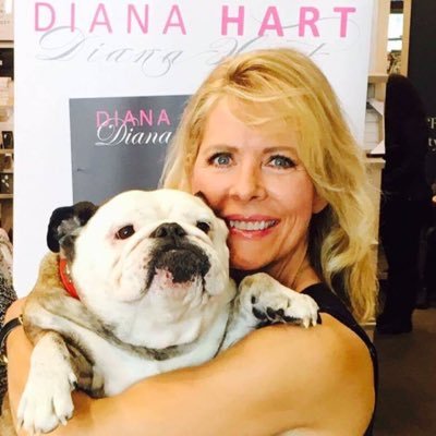 Profile Picture of Diana Hart (@DianaHartSmith) on Twitter