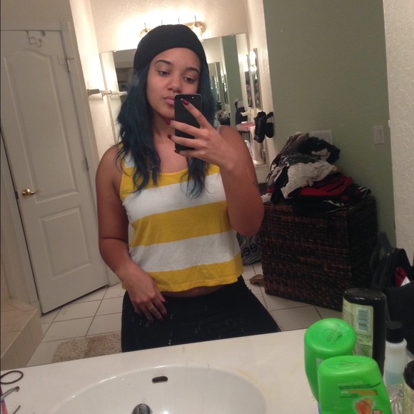 Profile Picture of Alisha Royster (@alishamroyster) on Poshmark
