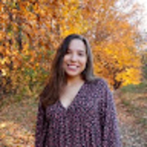 Profile Picture of Maddie Caldis (@madclaw1) on Poshmark