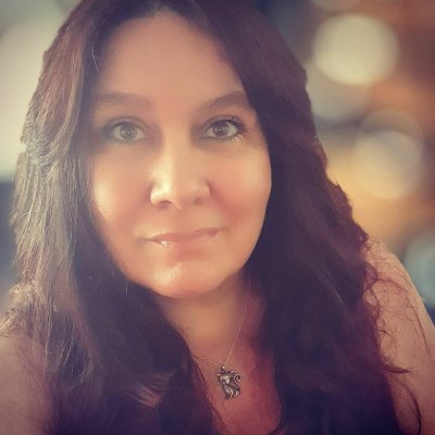 Profile Picture of Mandy Dooley (@mandywitch) on Twitter