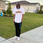Profile Picture of Aaron Vaughn (@aaronvaughn99) on Instagram