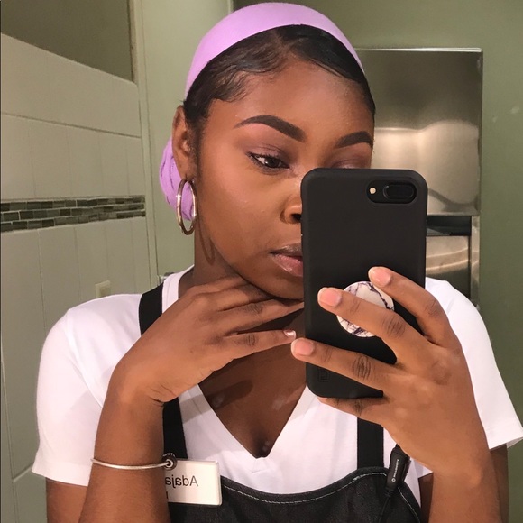 Profile Picture of Adajah Martin (@a_shania) on Poshmark